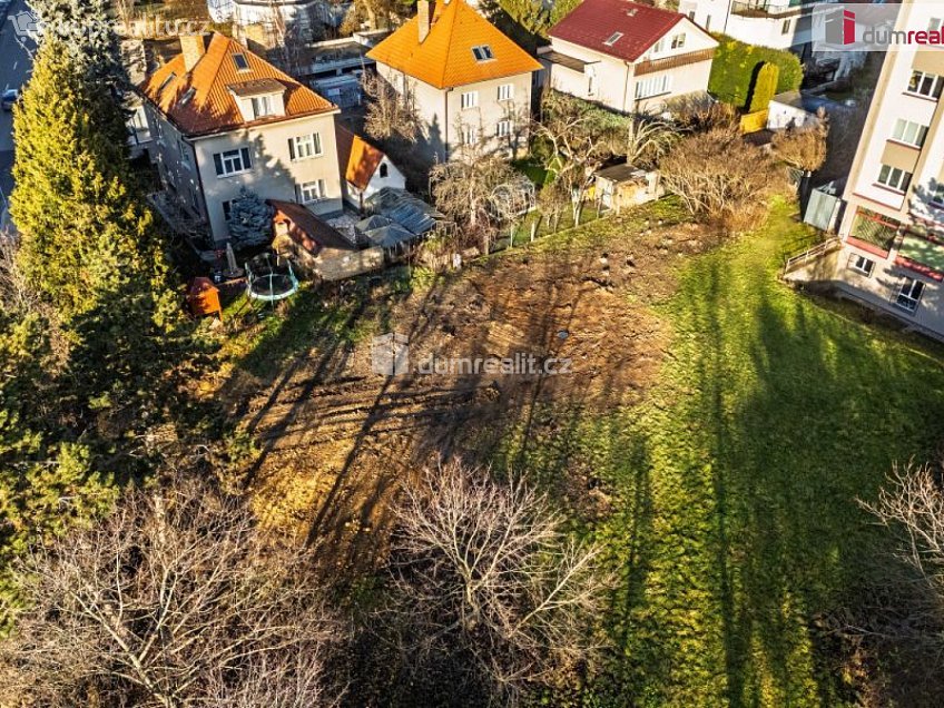 Prodej  stavebního pozemku 909 m^2 Davídkova, Praha 8 