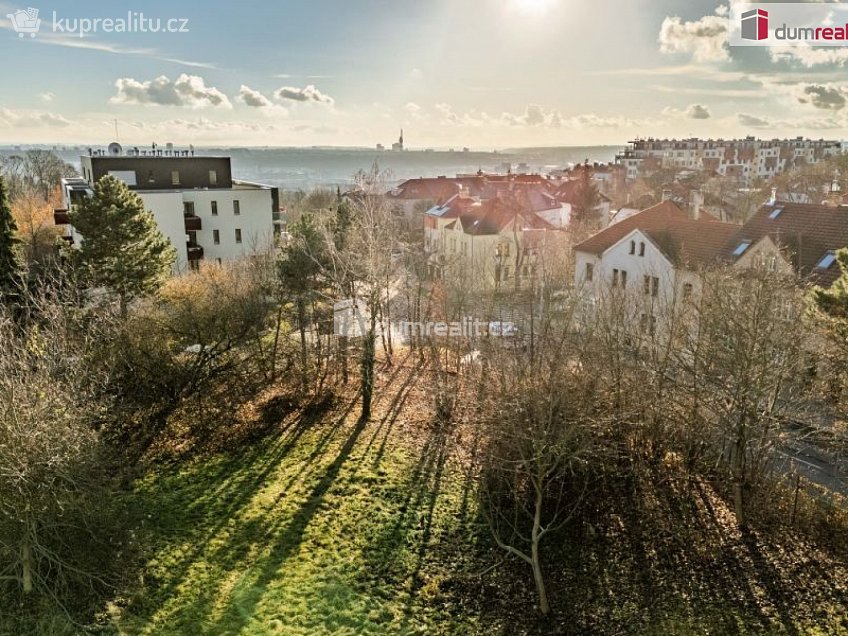 Prodej  stavebního pozemku 909 m^2 Davídkova, Praha 8 