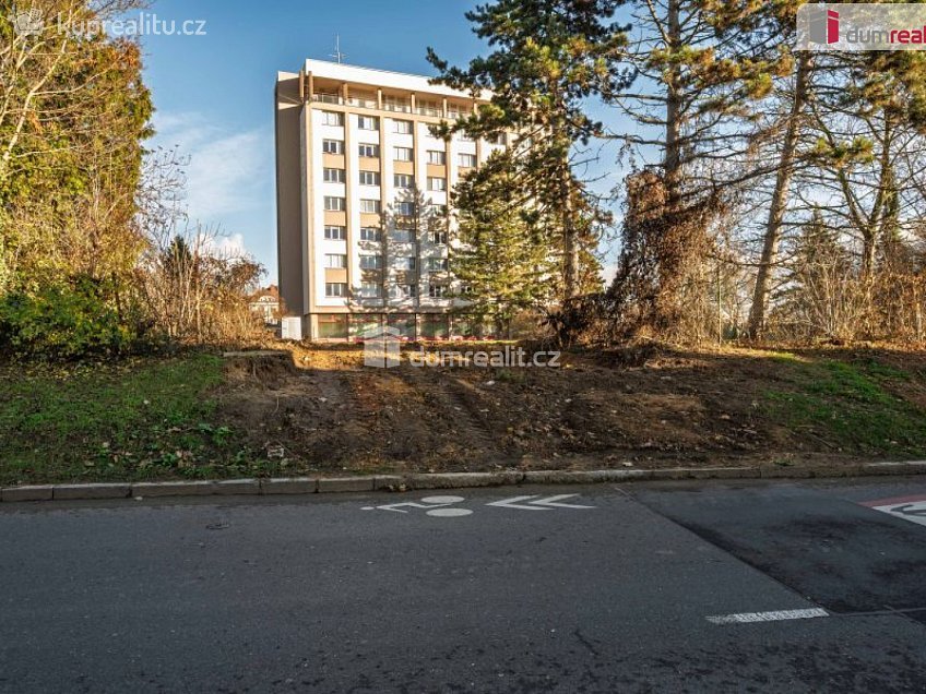 Prodej  stavebního pozemku 909 m^2 Davídkova, Praha 8 