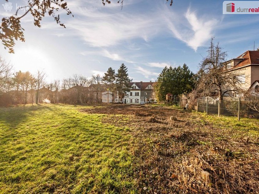 Prodej  stavebního pozemku 909 m^2 Davídkova, Praha 8 