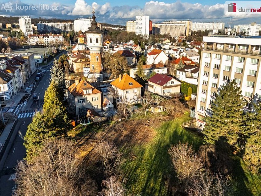 Prodej  stavebního pozemku 909 m^2 Davídkova, Praha 8 