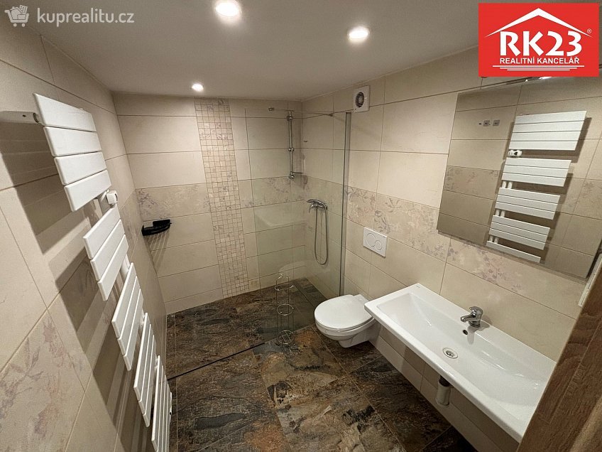 Pronájem bytu 3+kk 60 m^2 Nad obcí II, Praha 