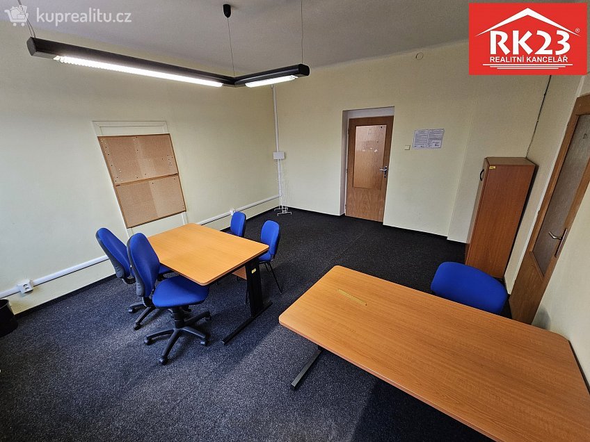 Pronájem  kanceláře 22 m^2 Nádražní náměstí 299, Mariánské Lázně 