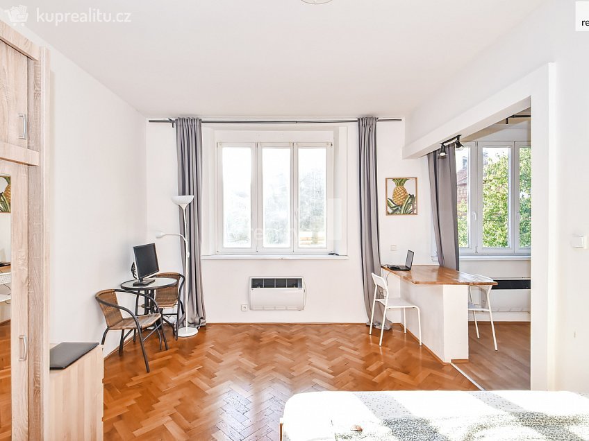 Prodej bytu 2+kk 37 m^2 Zoubkova, Praha 5 