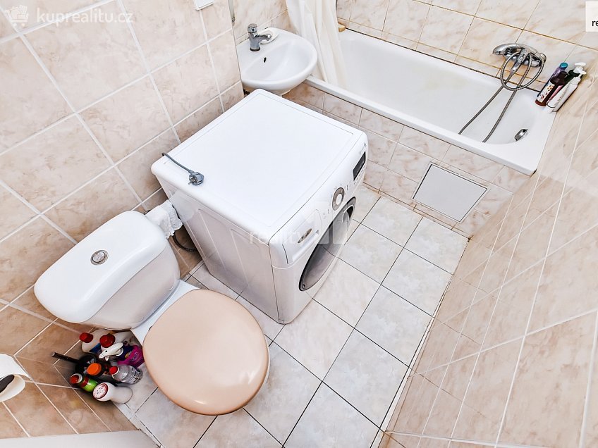 Prodej bytu 2+kk 37 m^2 Zoubkova, Praha 5 