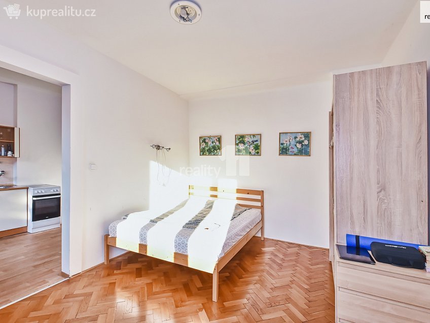 Prodej bytu 2+kk 37 m^2 Zoubkova, Praha 5 