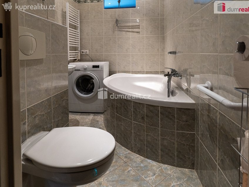 Prodej bytu 3+1 65 m^2 Hroznatova, Mariánské Lázně 