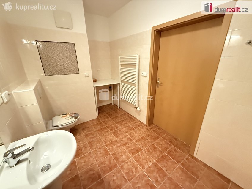 Pronájem bytu 2+kk 70 m^2 Slunečná, Černošice 