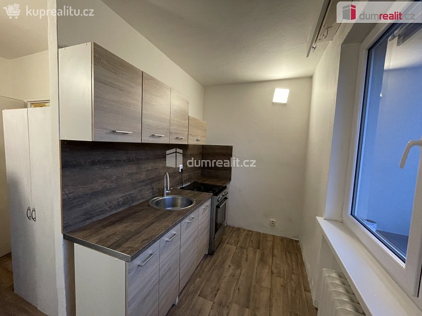 Pronájem bytu 1+1 27 m^2 29. dubna, Ostrava 