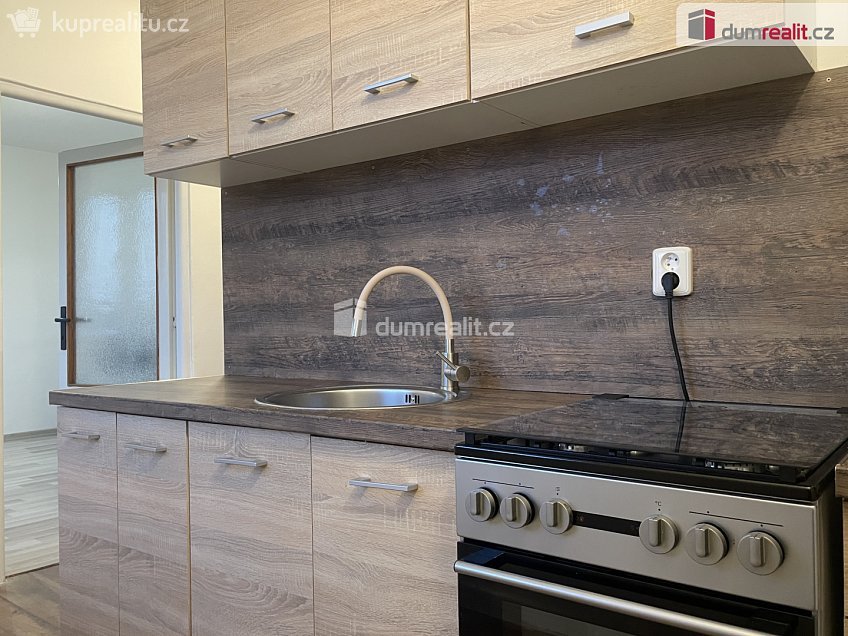 Pronájem bytu 1+1 27 m^2 29. dubna, Ostrava 