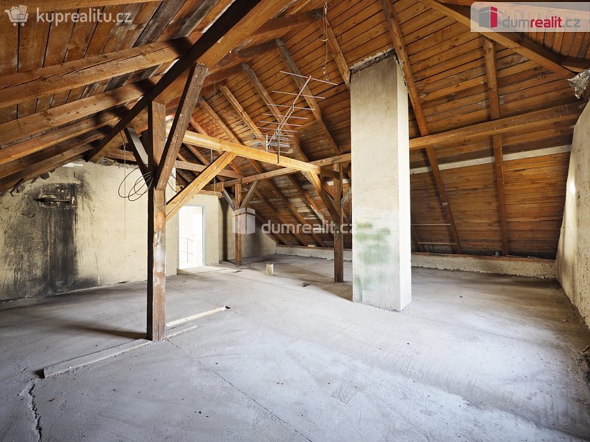 Prodej  rodinného domu 140 m^2 Hořátev, Hořátev 