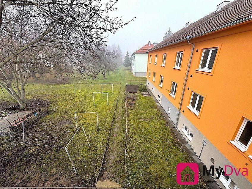 Pronájem bytu 2+1 55 m^2 Moravská, Oslavany 