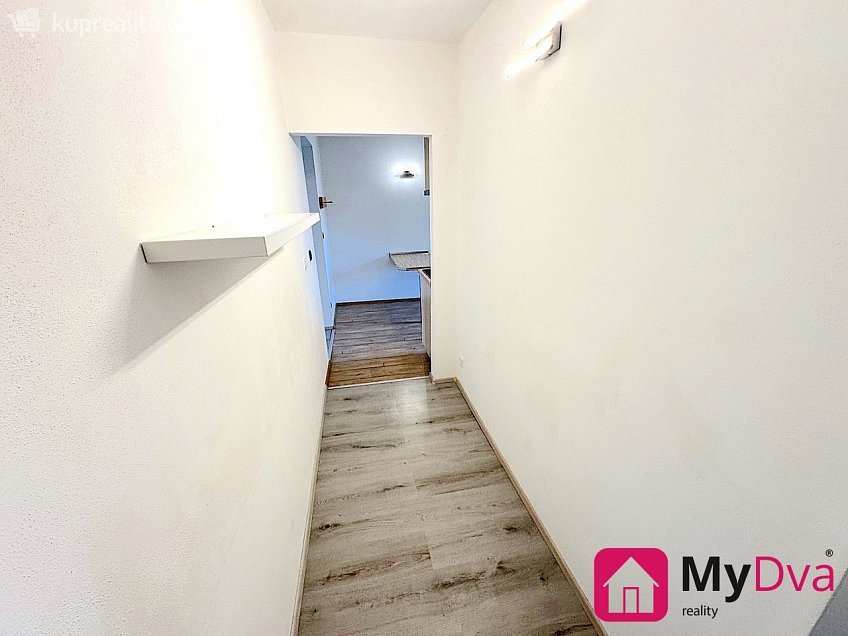 Pronájem bytu 2+1 55 m^2 Moravská, Oslavany 