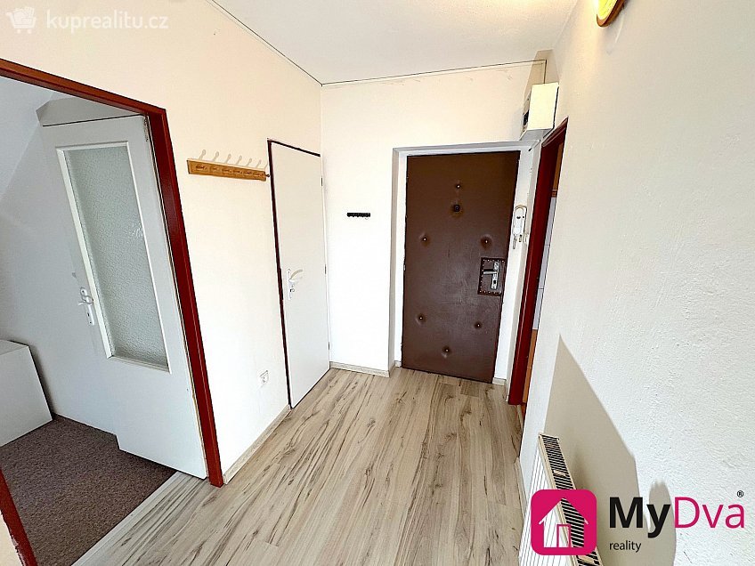 Pronájem bytu 3+1 70 m^2 Božice, Božice 