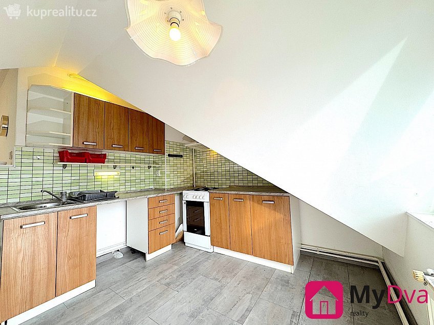 Pronájem bytu 3+1 70 m^2 Božice, Božice 