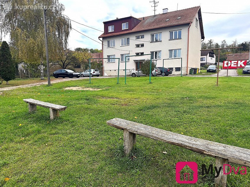 Pronájem bytu 3+1 70 m^2 Božice, Božice 