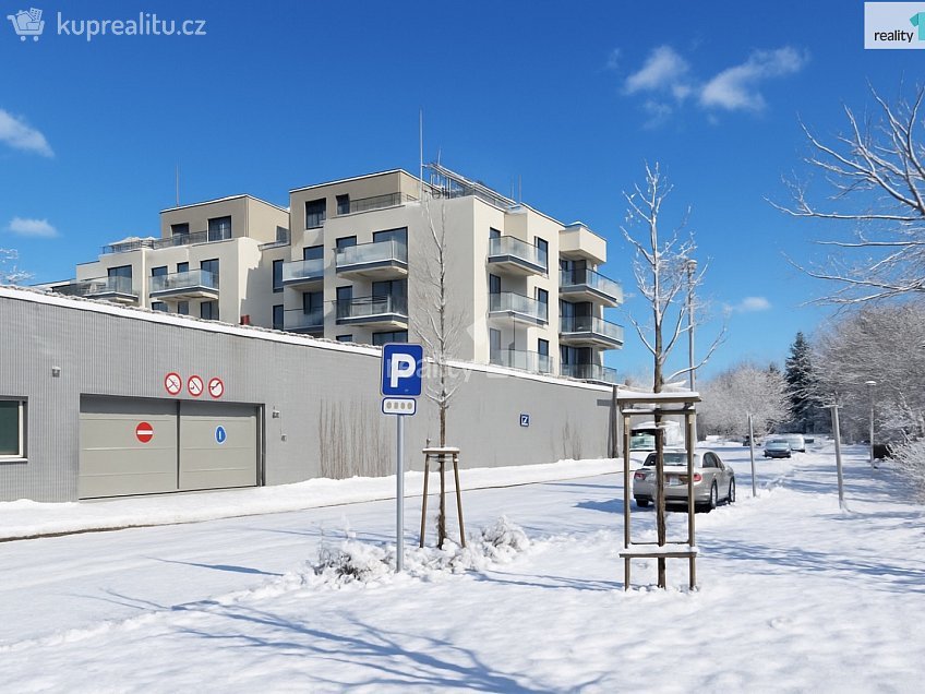 Pronájem bytu 3+kk 95 m^2 Ivana Hlinky, Praha 9 