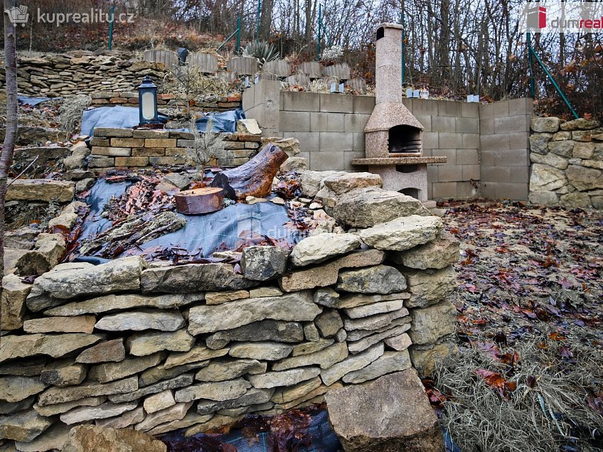 Prodej  chaty 35 m^2 Pod Kostelíčkem, Liběchov 