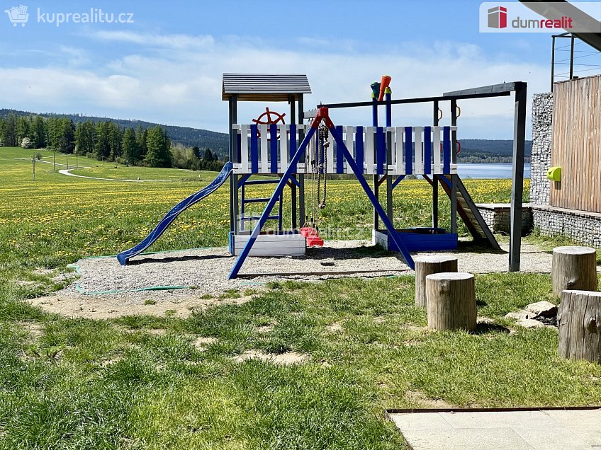 Prodej bytu 1+kk 47 m^2 Frymburk, Frymburk 