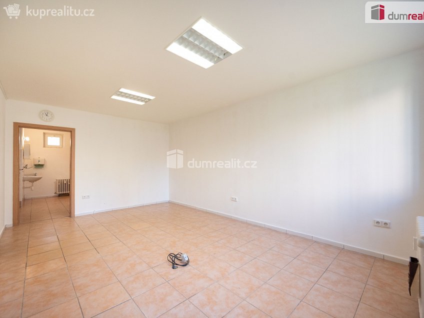 Prodej  obchodních prostor 50 m^2 J. Bendy, České Budějovice 