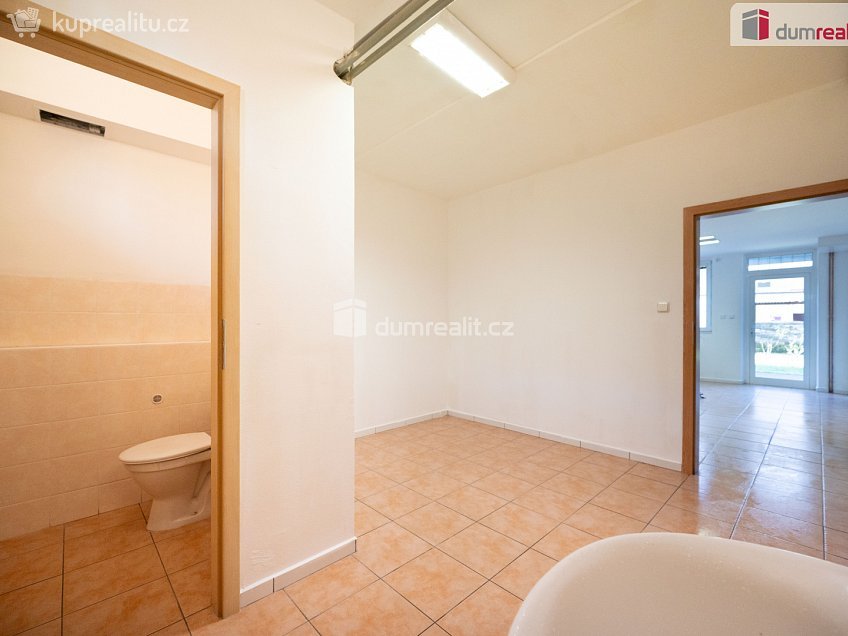 Prodej  obchodních prostor 50 m^2 J. Bendy, České Budějovice 