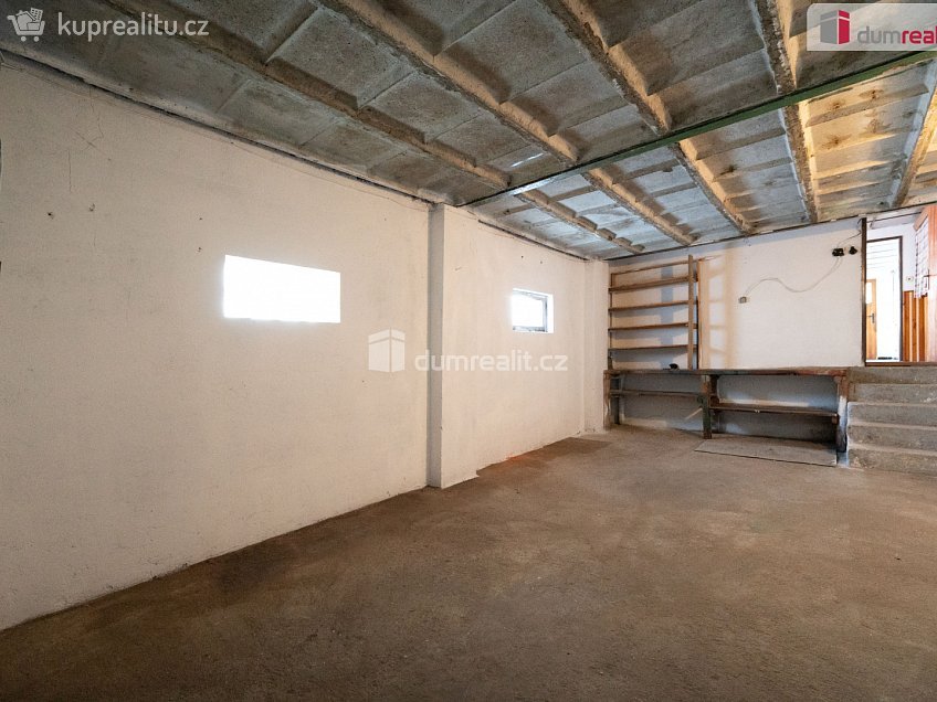 Prodej  usedlosti 486 m^2 Psárov, Psárov 