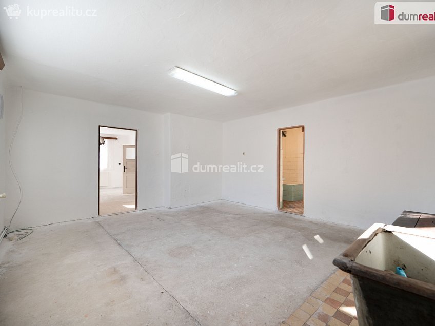 Prodej  usedlosti 486 m^2 Psárov, Psárov 