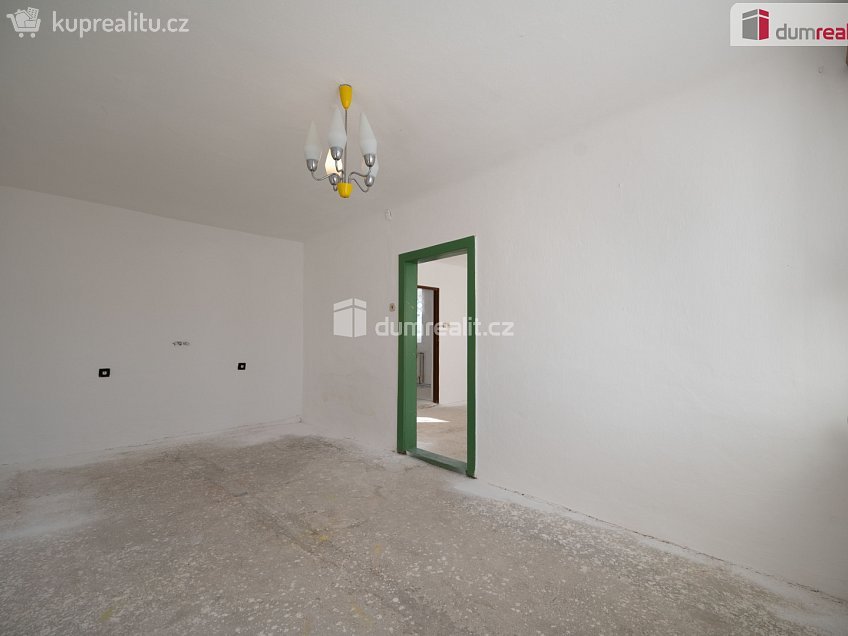 Prodej  usedlosti 486 m^2 Psárov, Psárov 