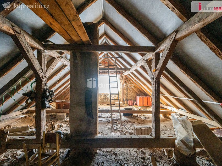 Prodej  usedlosti 486 m^2 Psárov, Psárov 