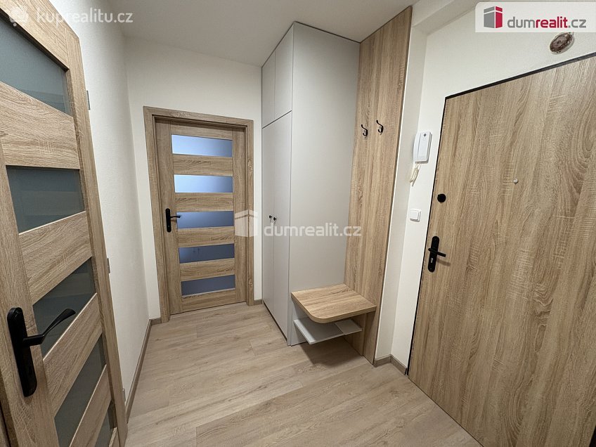Pronájem bytu 2+kk 48 m^2 Prof. Skupy, Příbram 