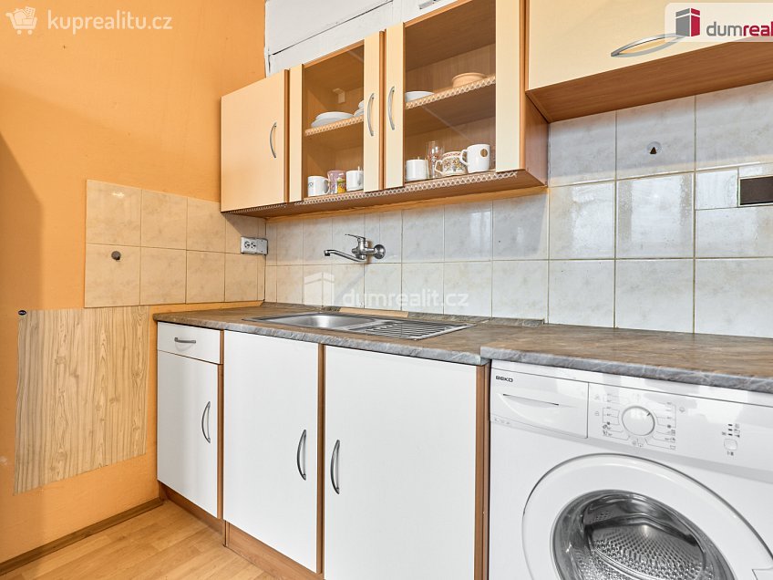 Prodej bytu 1+1 35 m^2 Požární, Karlovy Vary 