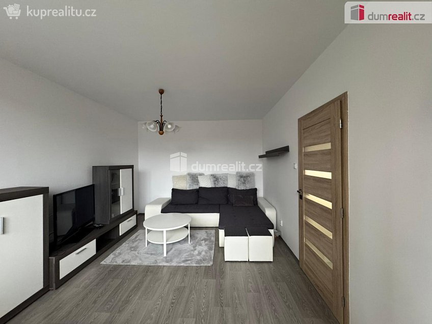 Pronájem bytu 3+1 81 m^2 Bezručova, Chomutov 