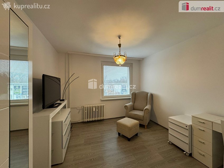 Pronájem bytu 3+1 81 m^2 Bezručova, Chomutov 