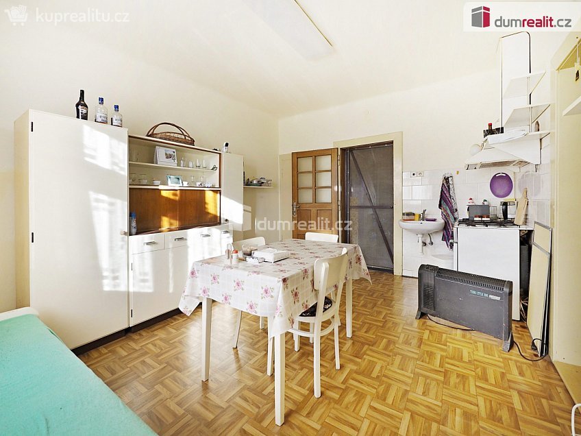 Prodej  rodinného domu 130 m^2 Růžová, Čerčany 