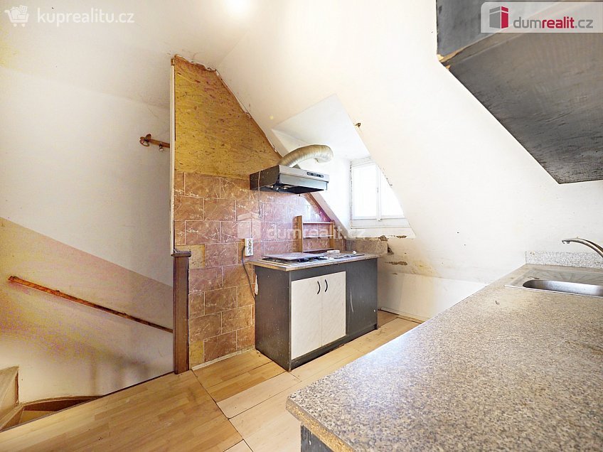 Prodej  rodinného domu 130 m^2 Růžová, Čerčany 