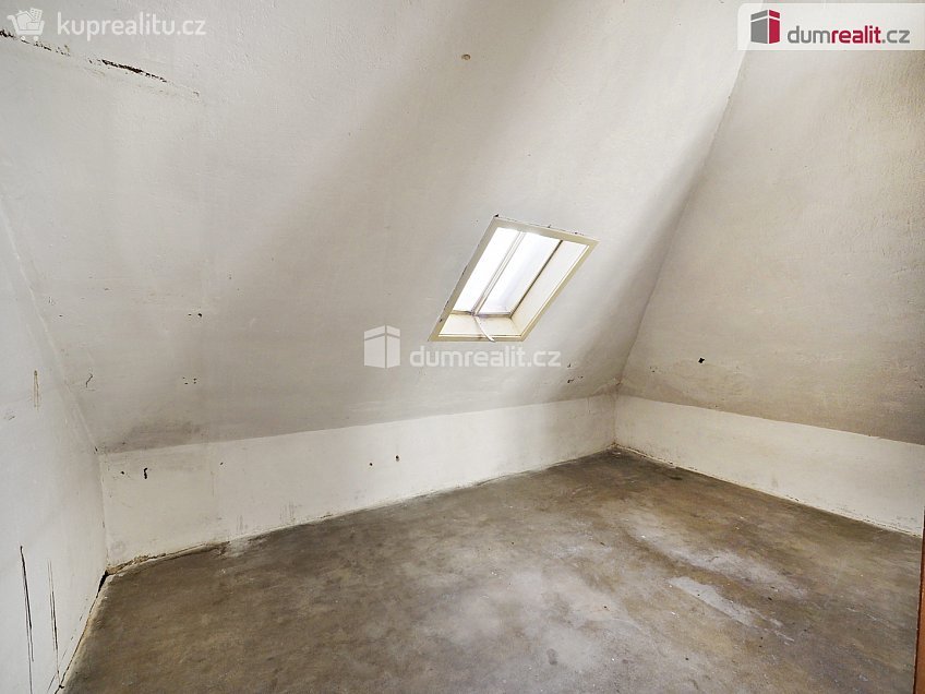 Prodej  rodinného domu 130 m^2 Růžová, Čerčany 