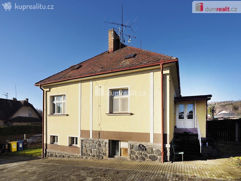 Prodej  rodinného domu 130 m^2 Růžová, Čerčany 