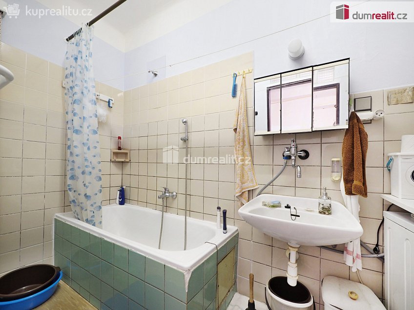 Prodej  rodinného domu 130 m^2 Růžová, Čerčany 