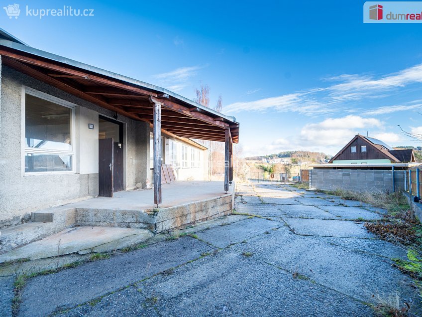 Pronájem  výrobních prostor 1895 m^2 Vacov, Vacov 