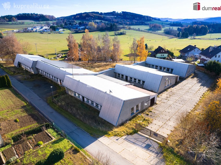 Pronájem  výrobních prostor 1895 m^2 Vacov, Vacov 