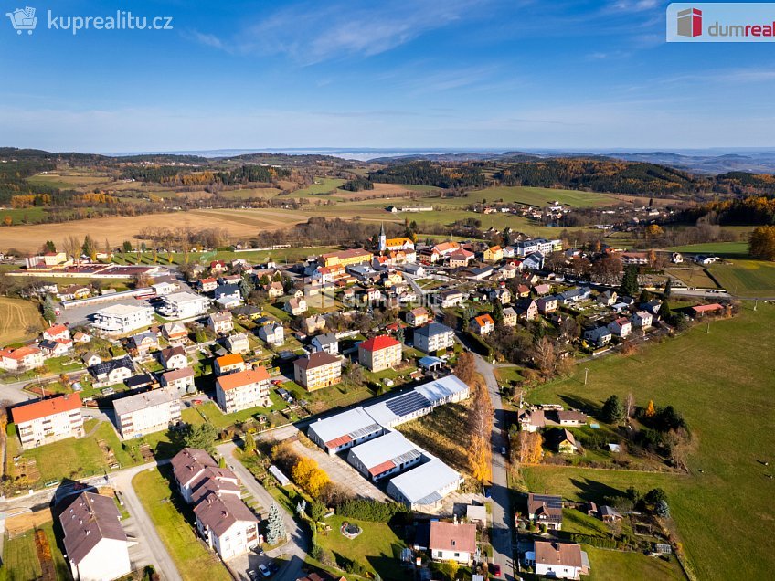 Pronájem  výrobních prostor 1895 m^2 Vacov, Vacov 