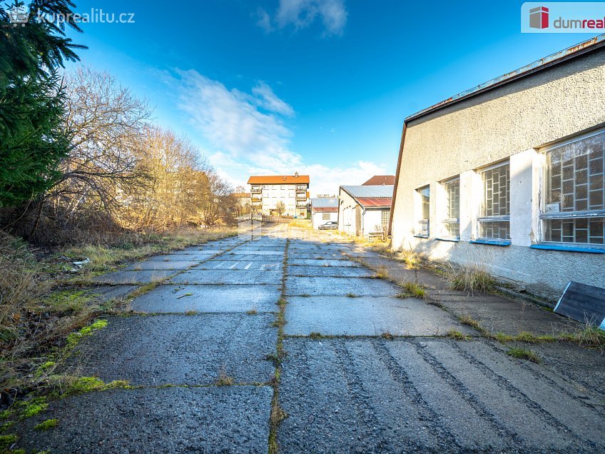 Pronájem  výrobních prostor 1895 m^2 Vacov, Vacov 