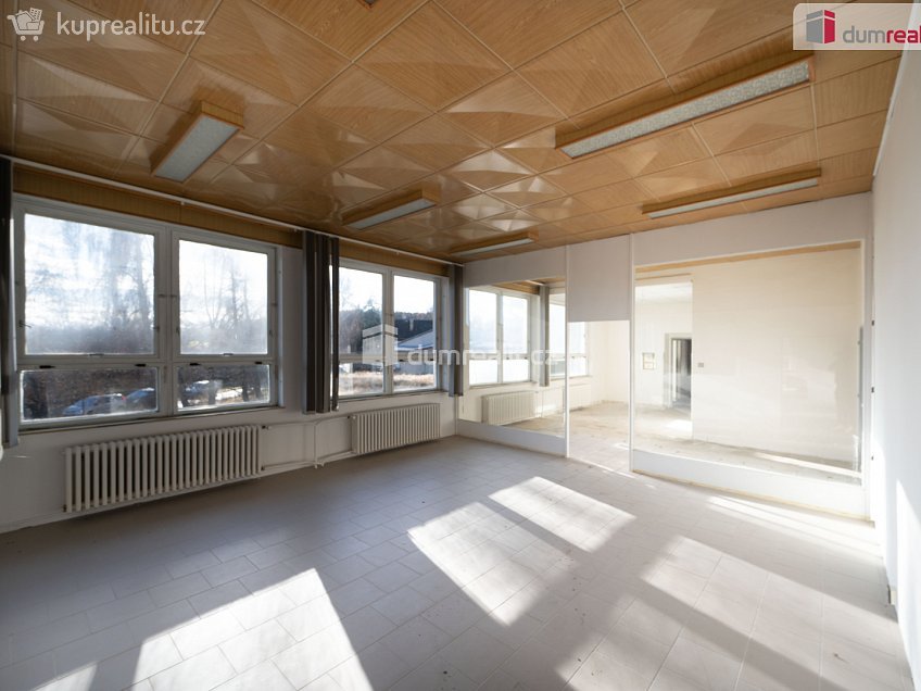 Pronájem  výrobních prostor 1895 m^2 Vacov, Vacov 