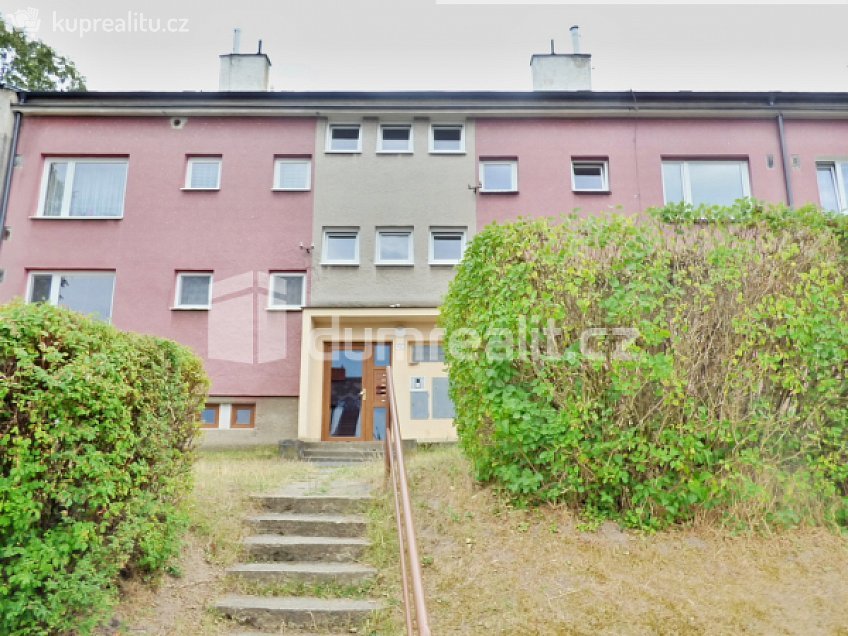 Pronájem bytu 2+1 57 m^2 Lužická, Hoštka 