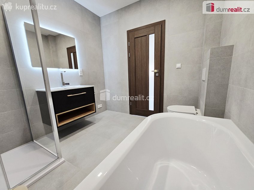 Prodej  rodinného domu 127 m^2 Malý Újezd, Malý Újezd 