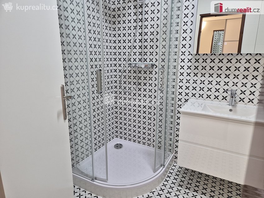 Pronájem bytu 2+kk 56 m^2 Vyšenská, Český Krumlov 