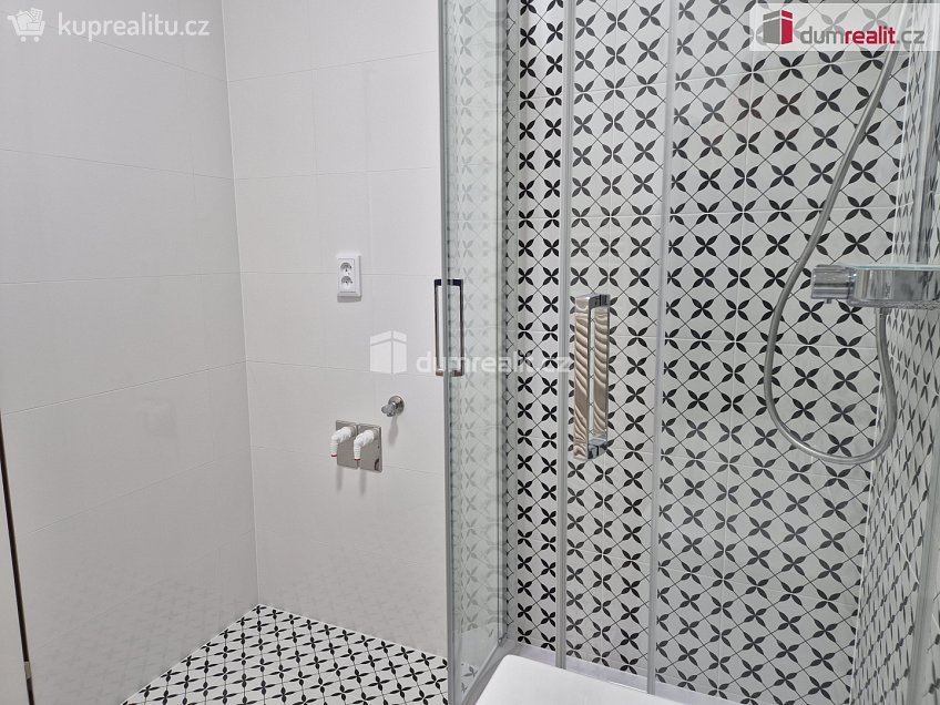 Pronájem bytu 2+kk 56 m^2 Vyšenská, Český Krumlov 