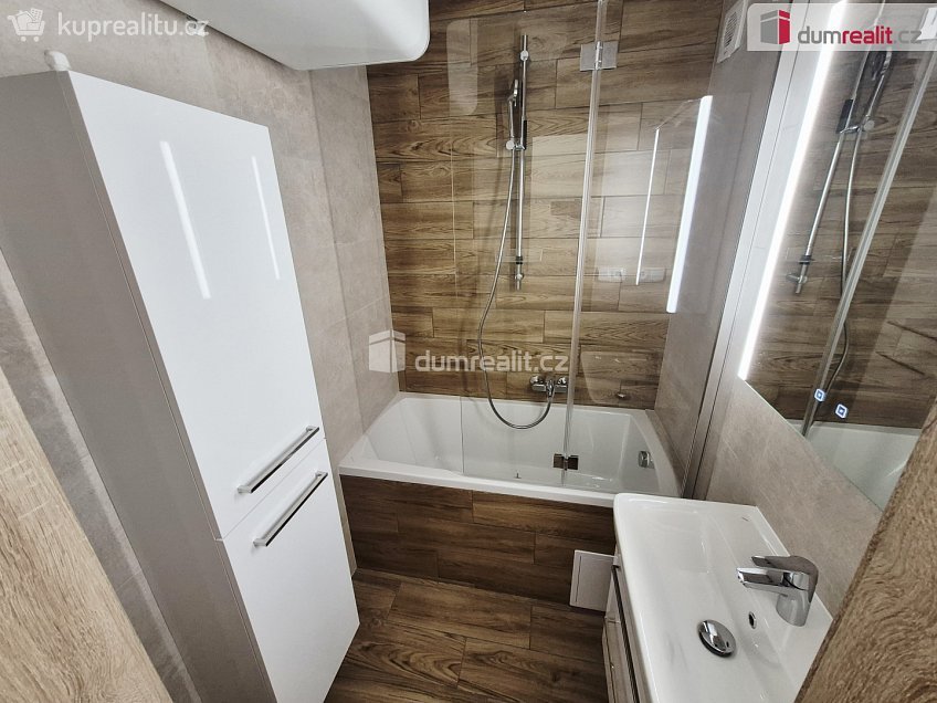 Pronájem bytu 4+1 85 m^2 Hornická, Roudnice nad Labem 