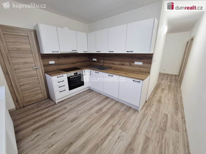 Pronájem bytu 4+1 85 m^2 Hornická, Roudnice nad Labem 