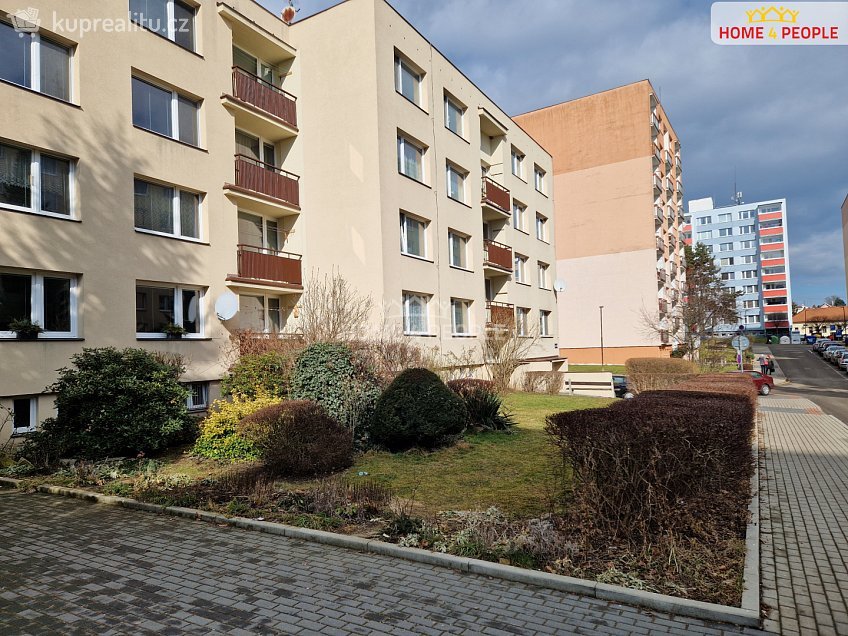 Pronájem bytu 2+kk 42 m^2 Jana Švermy, Benešov 